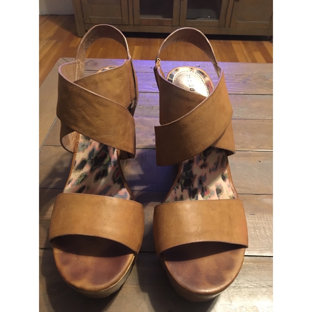 Madden Girl Wedges